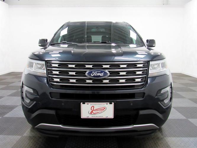 used 2017 ford explorer 4wd xlt oshkosh, wi 54901 for sale in oshkosh, wisconsin