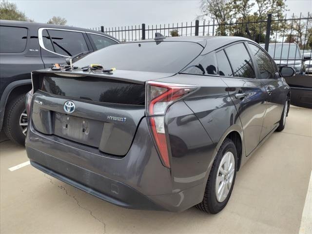 2016 toyota prius two