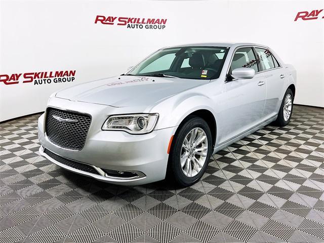 2020 chrysler 300 touring