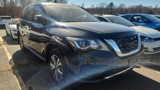 2019 nissan pathfinder s