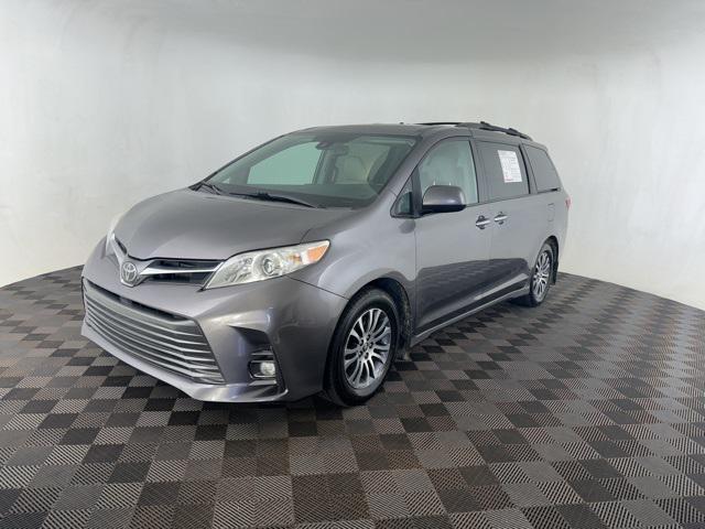 2020 toyota sienna xle