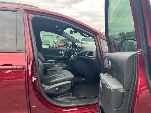 2020 chrysler pacifica touring-l plus
