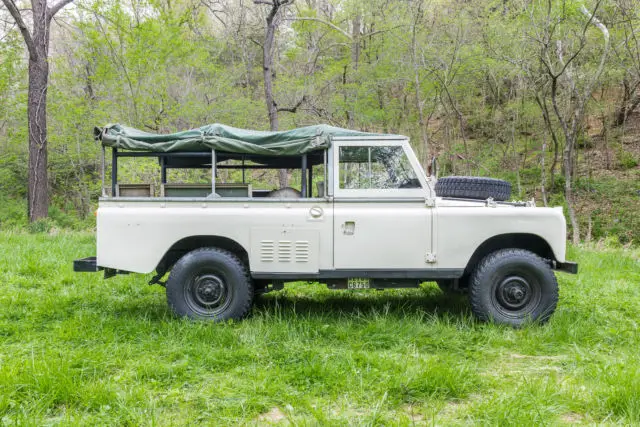 1980 land rover defender australian military radio truck. runs on gas & propane