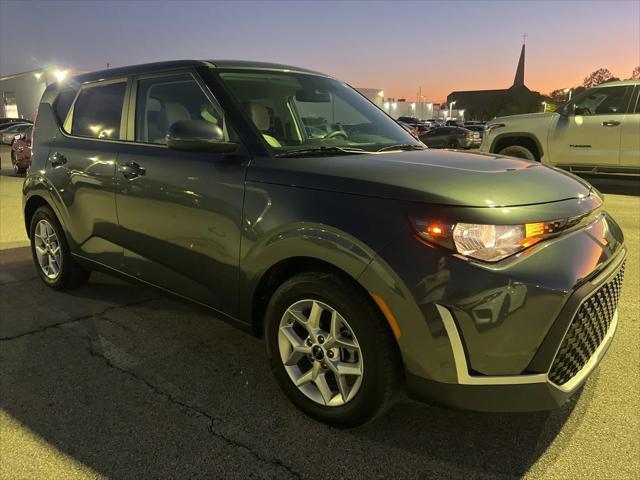 2024 kia soul lx