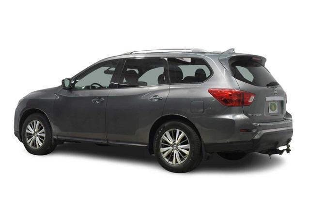 2019 nissan pathfinder sv