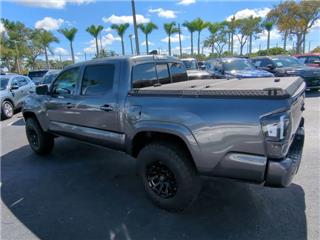 2022 Toyota Tacoma sr v6