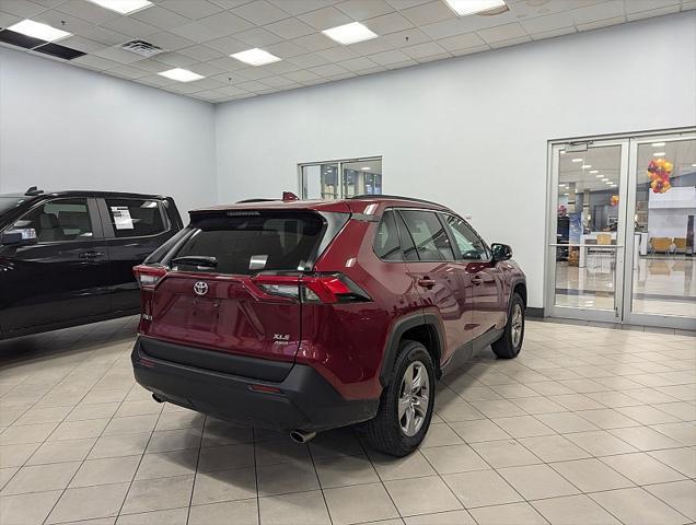 2023 toyota rav4 xle