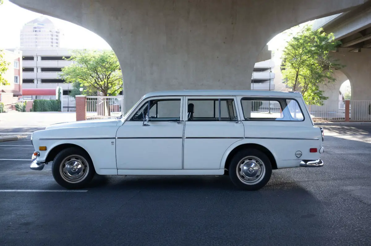 1968 volvo 122s 4 door estate station wagon