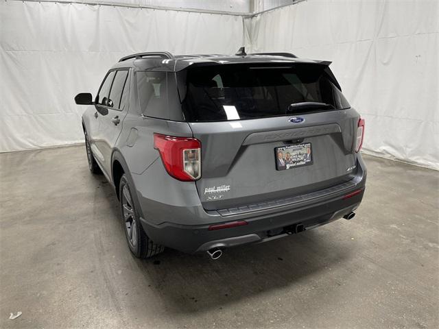 2024 ford explorer xlt