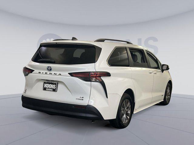 2021 toyota sienna le