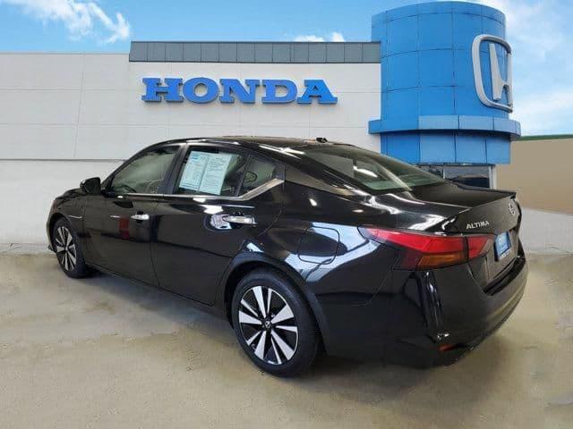 2021 nissan altima in chicago, illinois