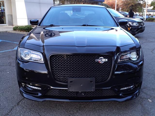 2023 chrysler 300 300c