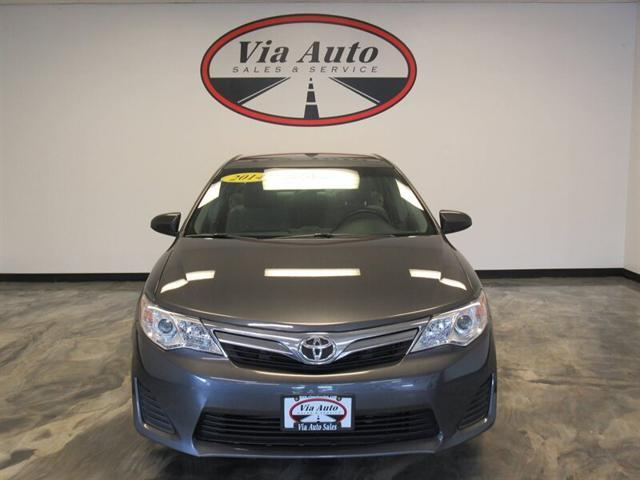 2014 toyota camry le