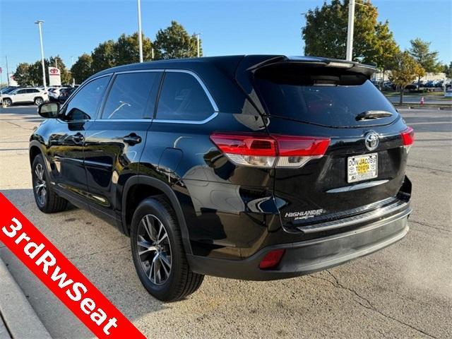 2018 toyota highlander le