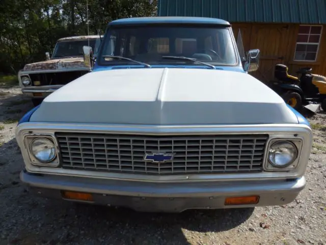 1972 chevy suburban c10 3-door with barn doors 72