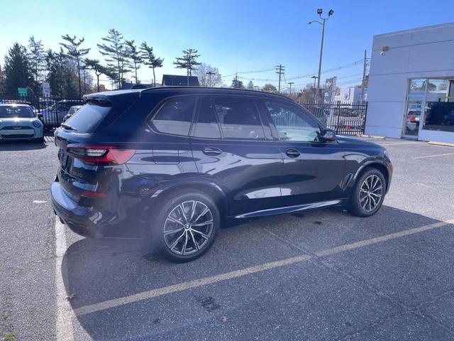 2022 bmw x5 m50i