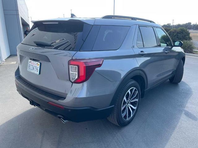 2022 ford explorer st-line