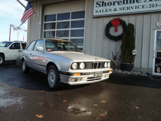 1990 bmw 325i base coupe 2-door 2.5l