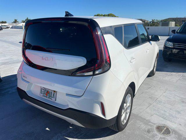 2024 kia soul lx