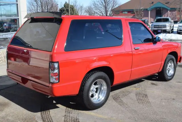 1983 chevrolet s-10 blazer **resto mod** 350 v8 conversion ford 9-inch l@@k*****