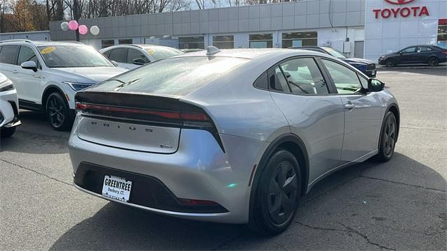 2023 toyota prius le