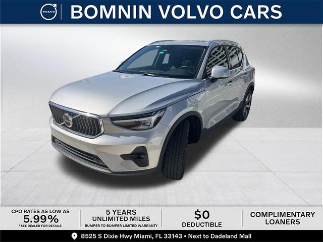 2023 volvo xc40 b5 plus bright theme
