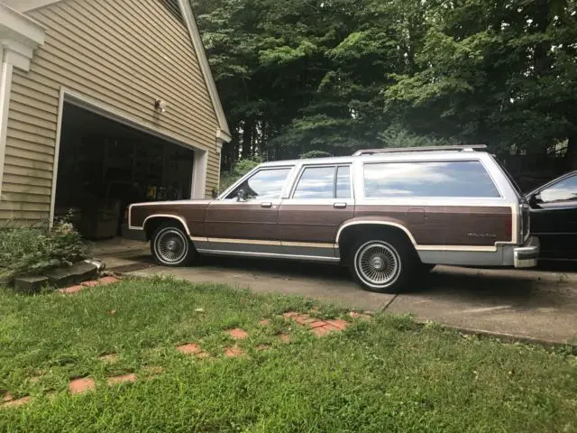 1989 ford country squire ltd wood panel station wagon - not running!
