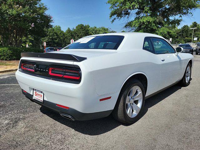 2023 dodge challenger sxt