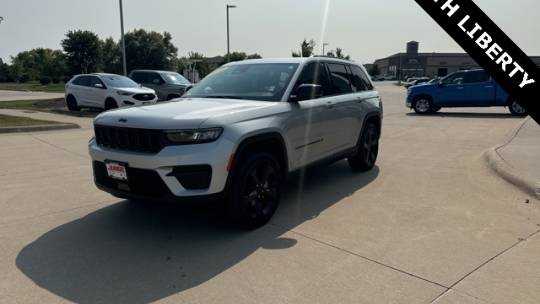 2023 jeep grand cherokee altitude