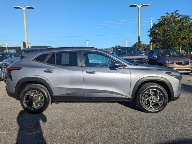 2024 chevrolet trax lt