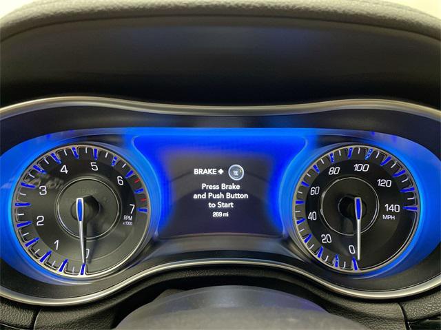 2023 chrysler 300 touring