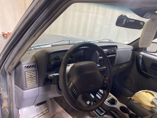 1998 jeep cherokee sport 4wd