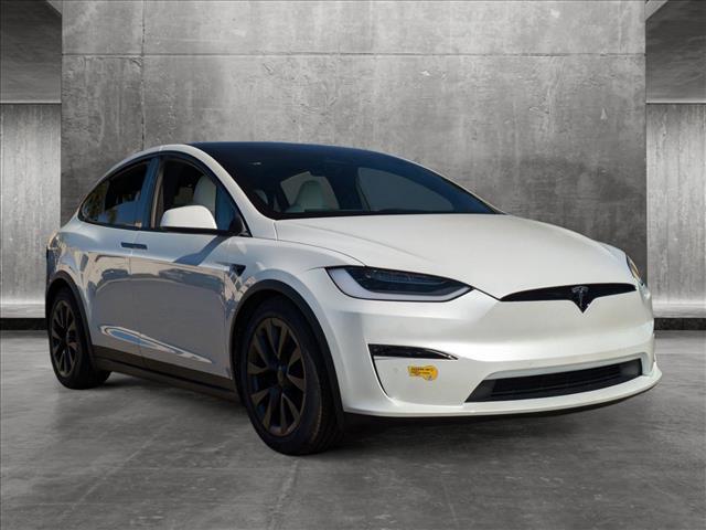 2022 tesla model x plaid