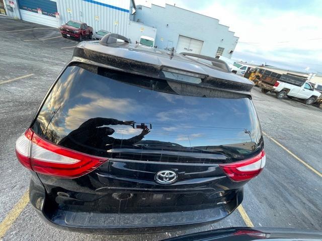 2018 toyota sienna