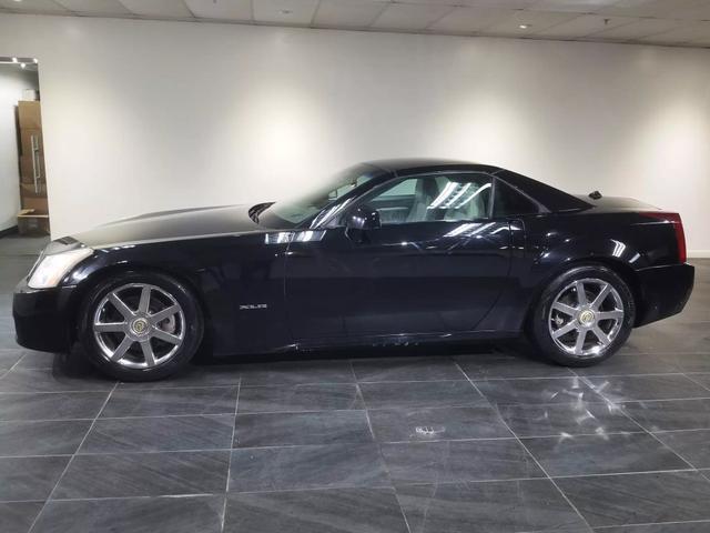 2005 cadillac xlr base