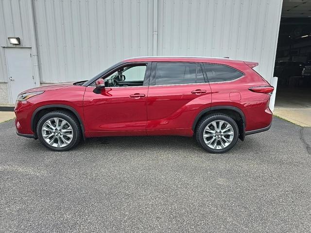 2021 toyota highlander limited