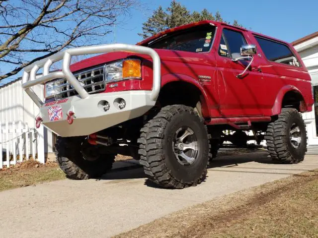 one of a kind silver anniversary ford bronco!!
