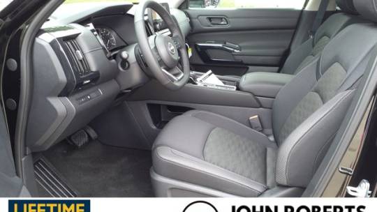new 2024 nissan pathfinder sv fwd