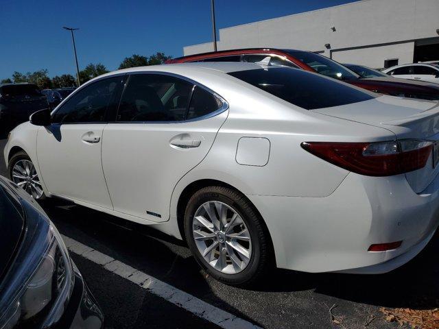 2013 lexus es 300h base
