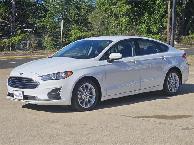 2020 ford fusion hybrid se