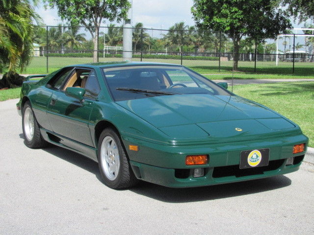 se turbo w/ only 9,400 miles! best color combo! x-clean, 5 spd. collector, fl