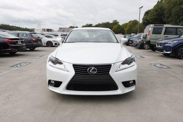 2016 lexus is 200t base