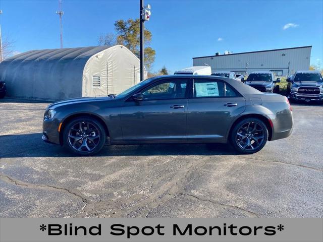 2023 chrysler 300 s
