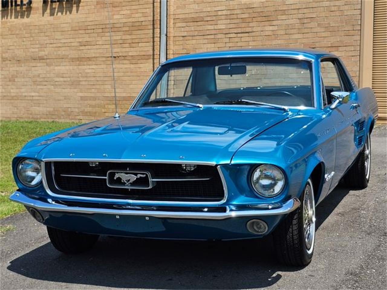 1967 ford mustang
