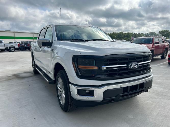 new 2024 ford f-150 xlt 4wd supercrew 5.5 box