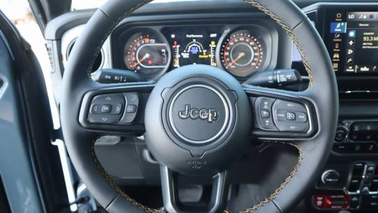 2024 Jeep Gladiator