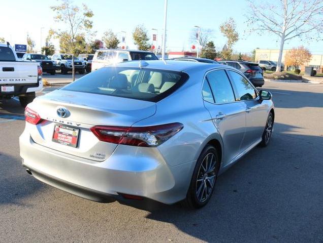 2021 toyota camry hybrid xle