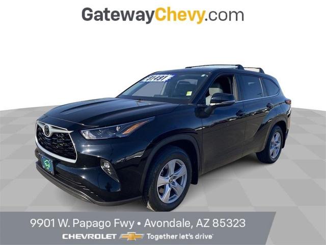 2023 toyota highlander le