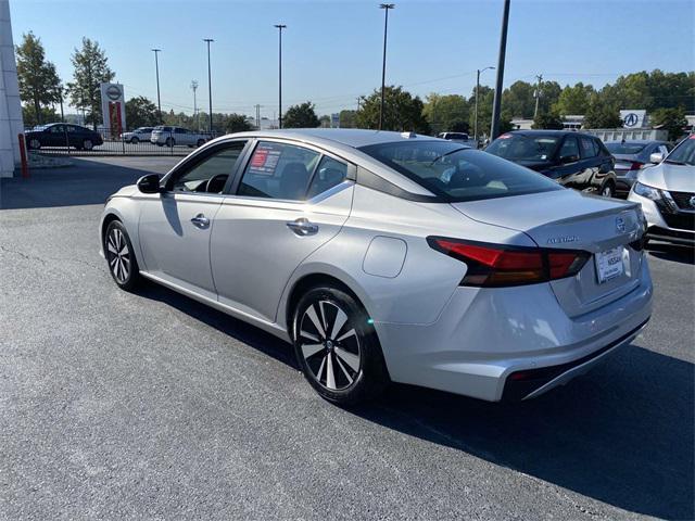 2022 nissan altima 2.5 sv