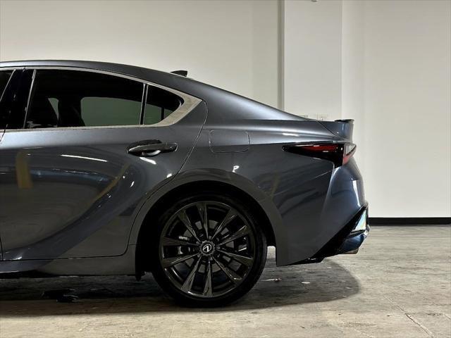2022 lexus is 350 base